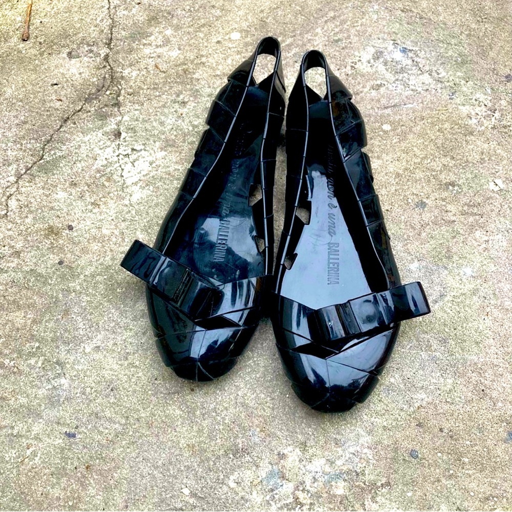 Moschino Black Jelly Flats 🖤
